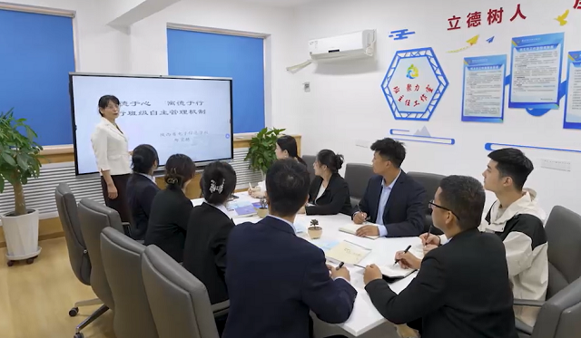 图为备赛现场.png