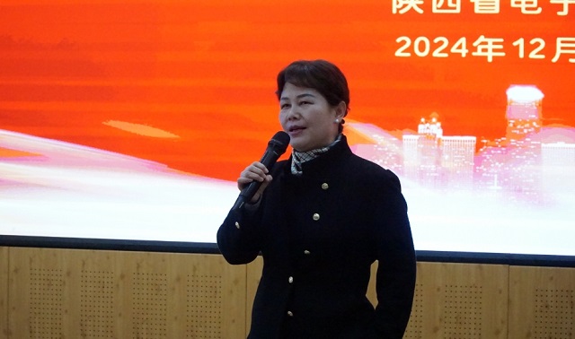 省教科院职教研究所所长高居红作总结讲话.png