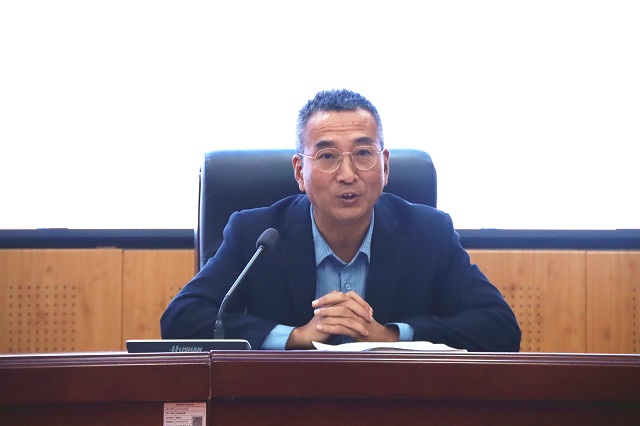 党委副书记、纪委书记卢仁虎从师德师风建设角度提出要求 - 副本.jpg